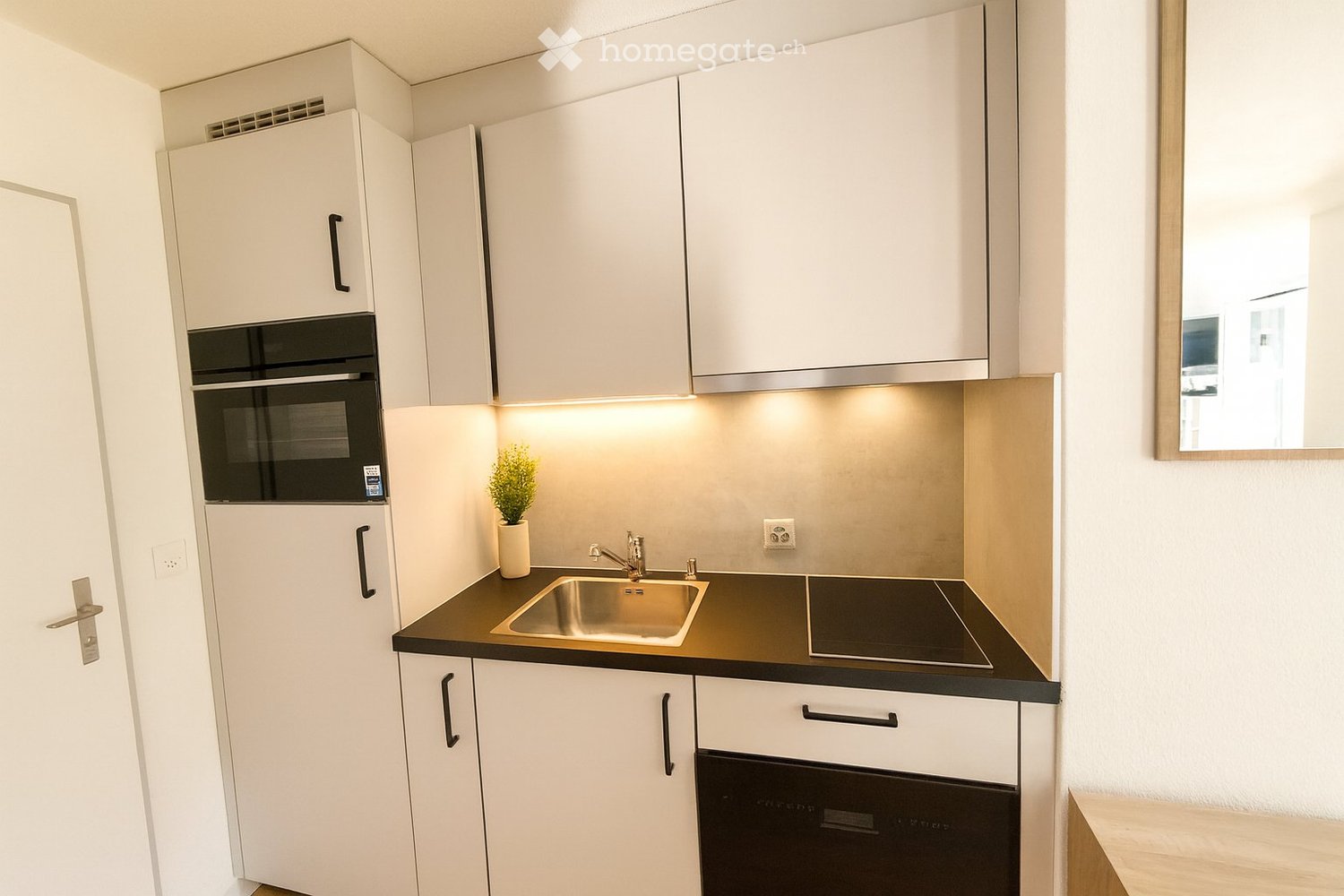 Renditestarke Topinvestition Frisch saniertes Studio Toplage -  Bild 1