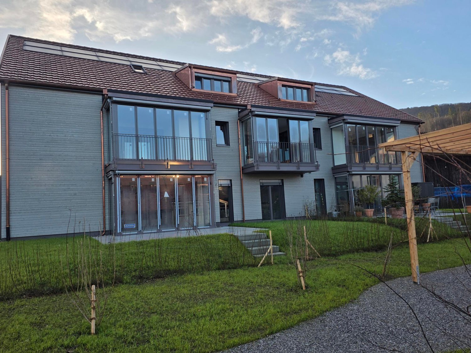 Traumwohnung für Singles & Paare : 3,5-Zimmer-Maisonette-Wohnung mit Wintergarten. B-1.1 - Bild 1