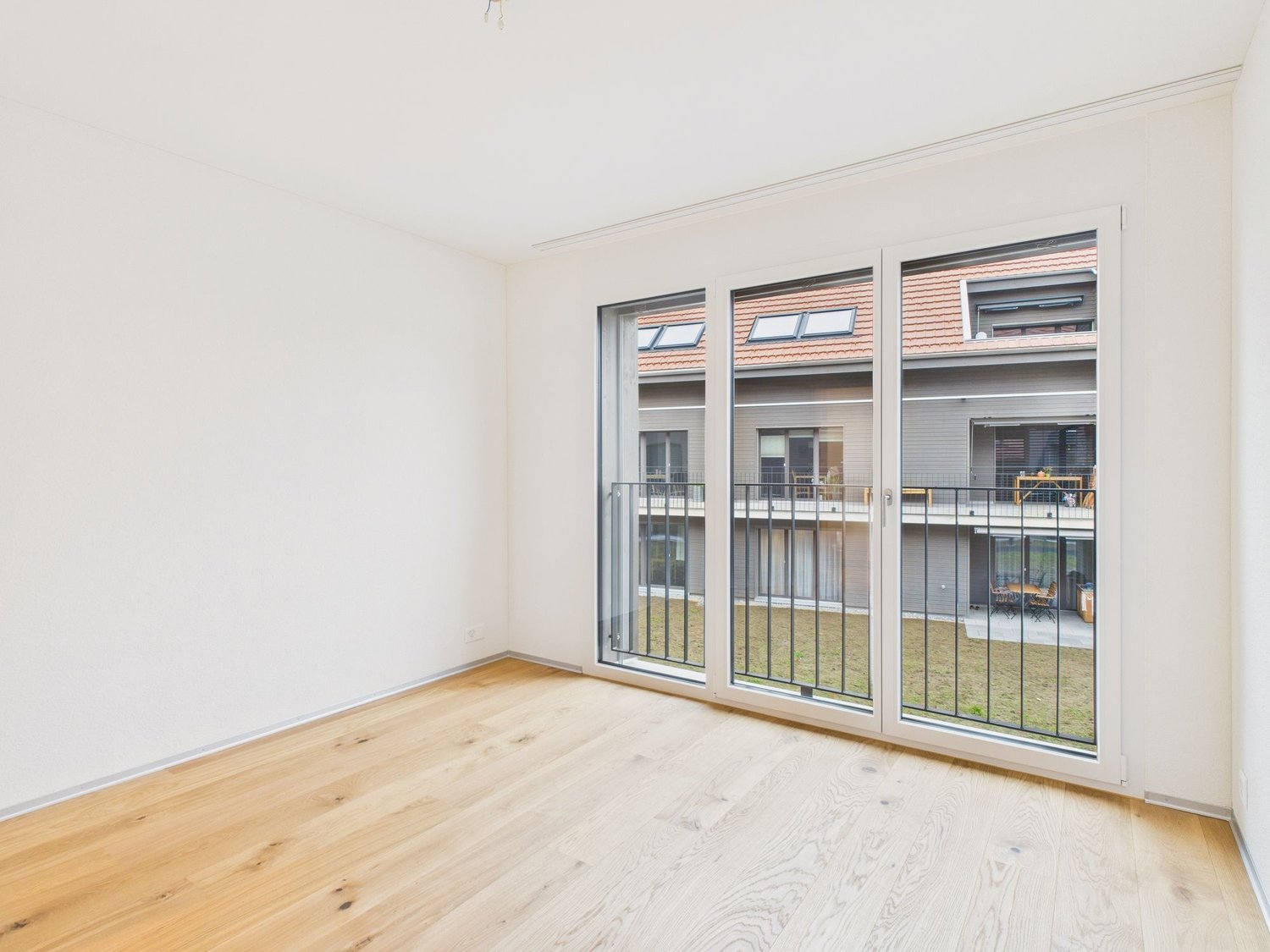 Neubau - 4.5-Zimmer-Wohnung in Rapperswil BE - Erstbezug! - Image 5