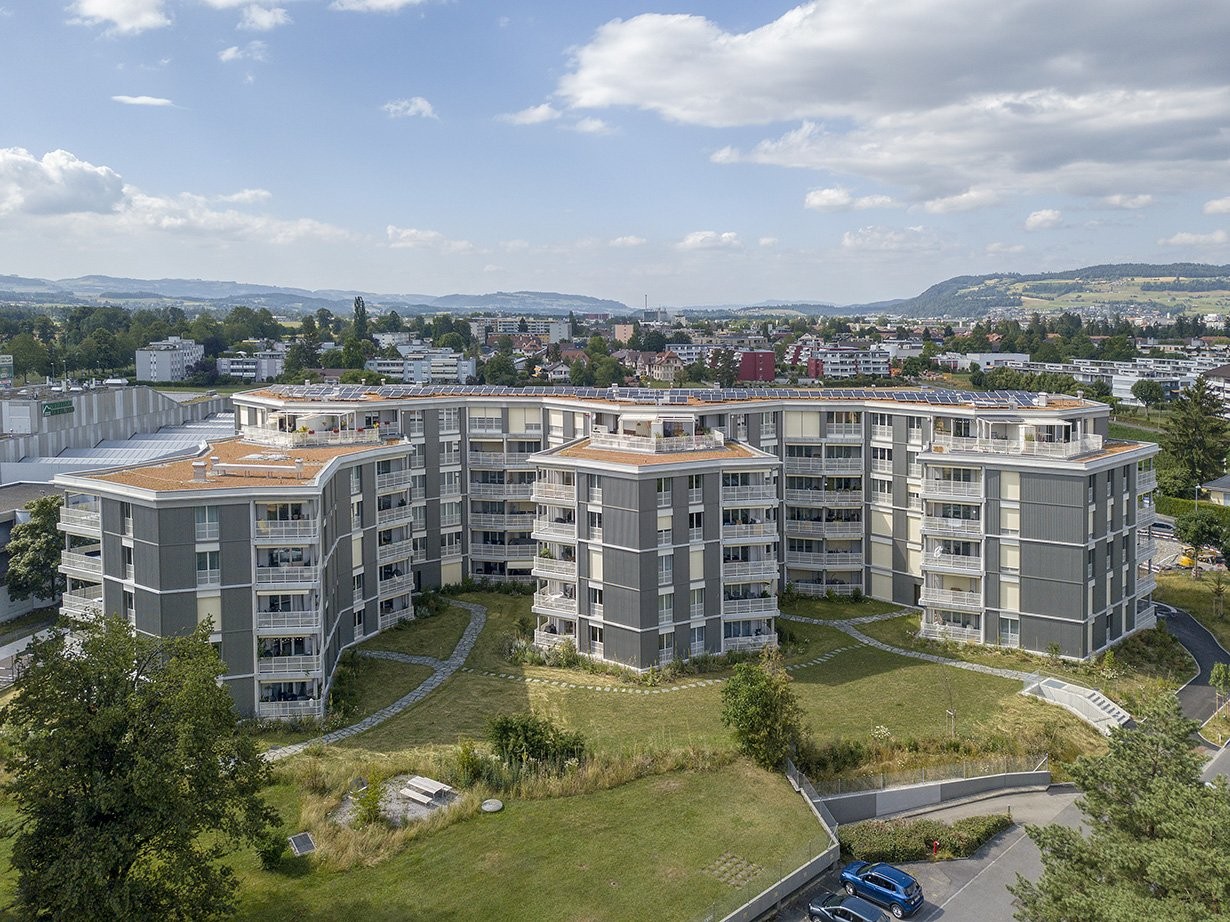 Aussergewöhnlicher Wohnkomfort vereint mit bevorzugter Lage - DJI_0241-2