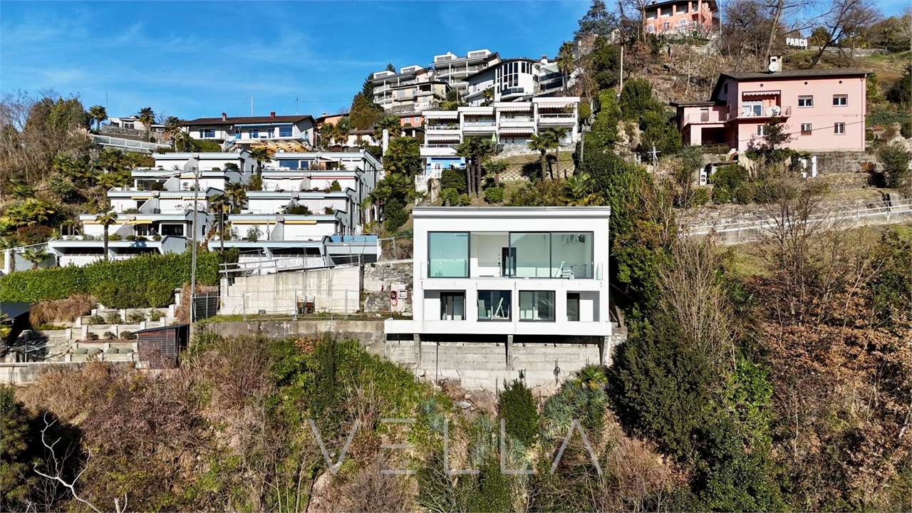 Dove Architettura e Paesaggio Diventano Uno - Proprietà