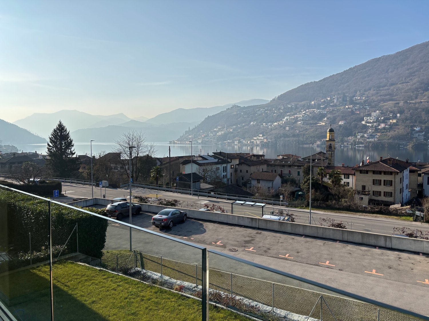 Neues Penthouse in Brusino - Seesicht und Bootsplatz! - Bild 11