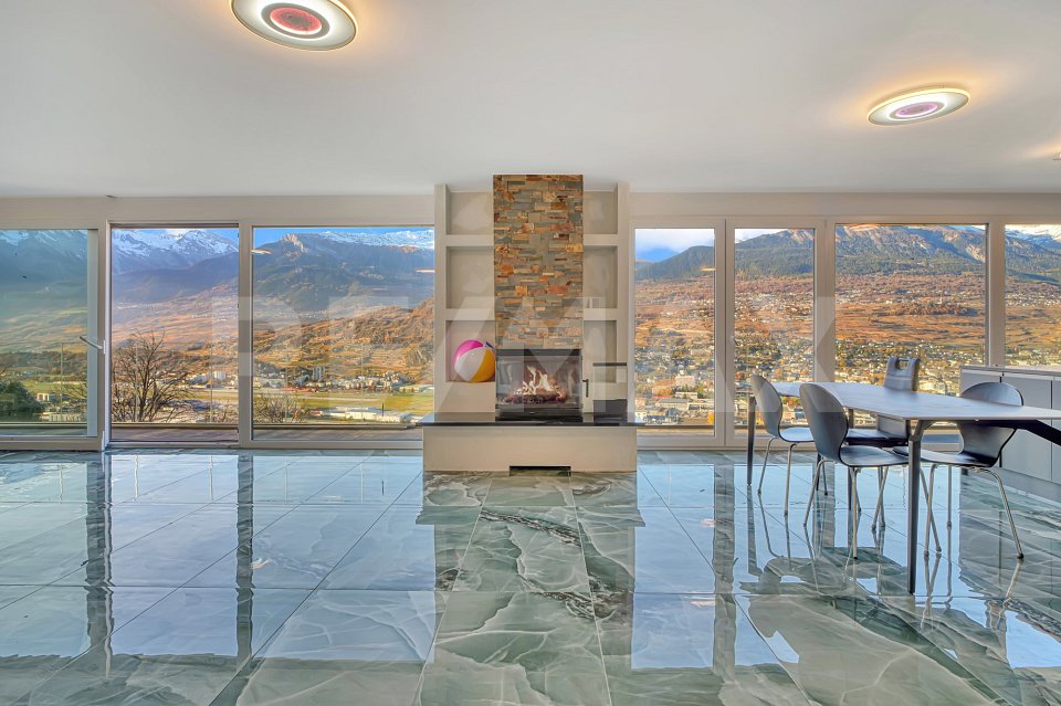 Maison neuve avec vue panoramique dans les hauteurs de Sion - Bild 1