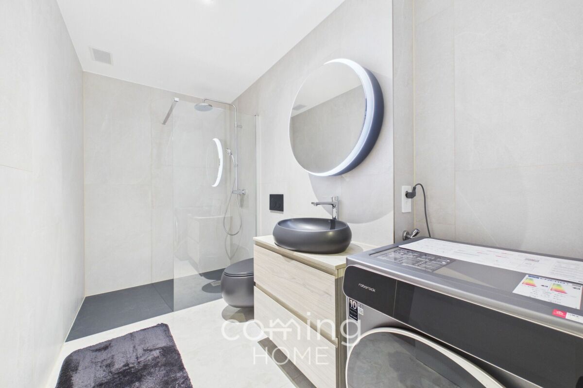 Exklusive 2.5-Zimmer-Wohnung in Ried-Brig im 1.OG mit Panorama-Aussicht & Terrasse - Bild 8