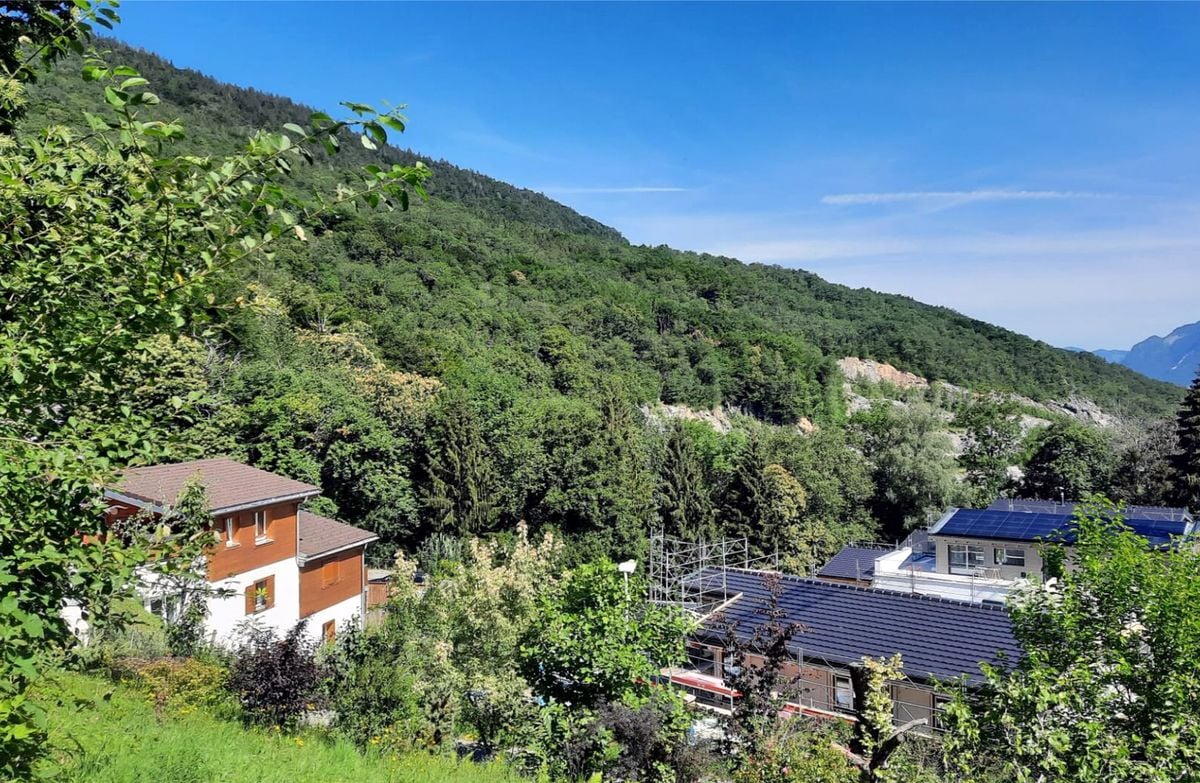 Appartement de 4,5 pièces aux combles avec sous-sol et garage double. - Vue Montagne