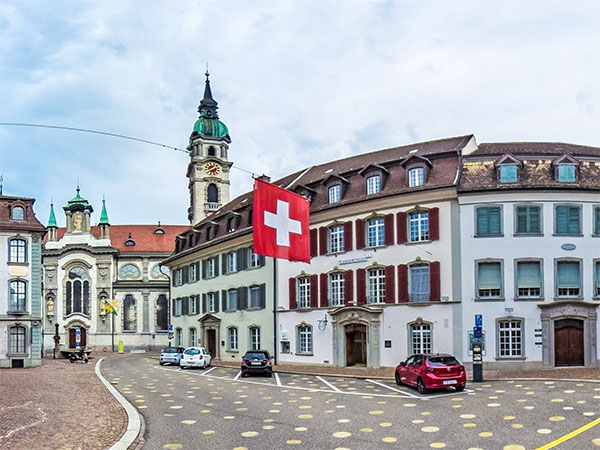 Tolle 2.5 Zimmer Wohnung, Erstbezug, 3 Minuten zum Bahnhof Frauenfeld -  Bild 7