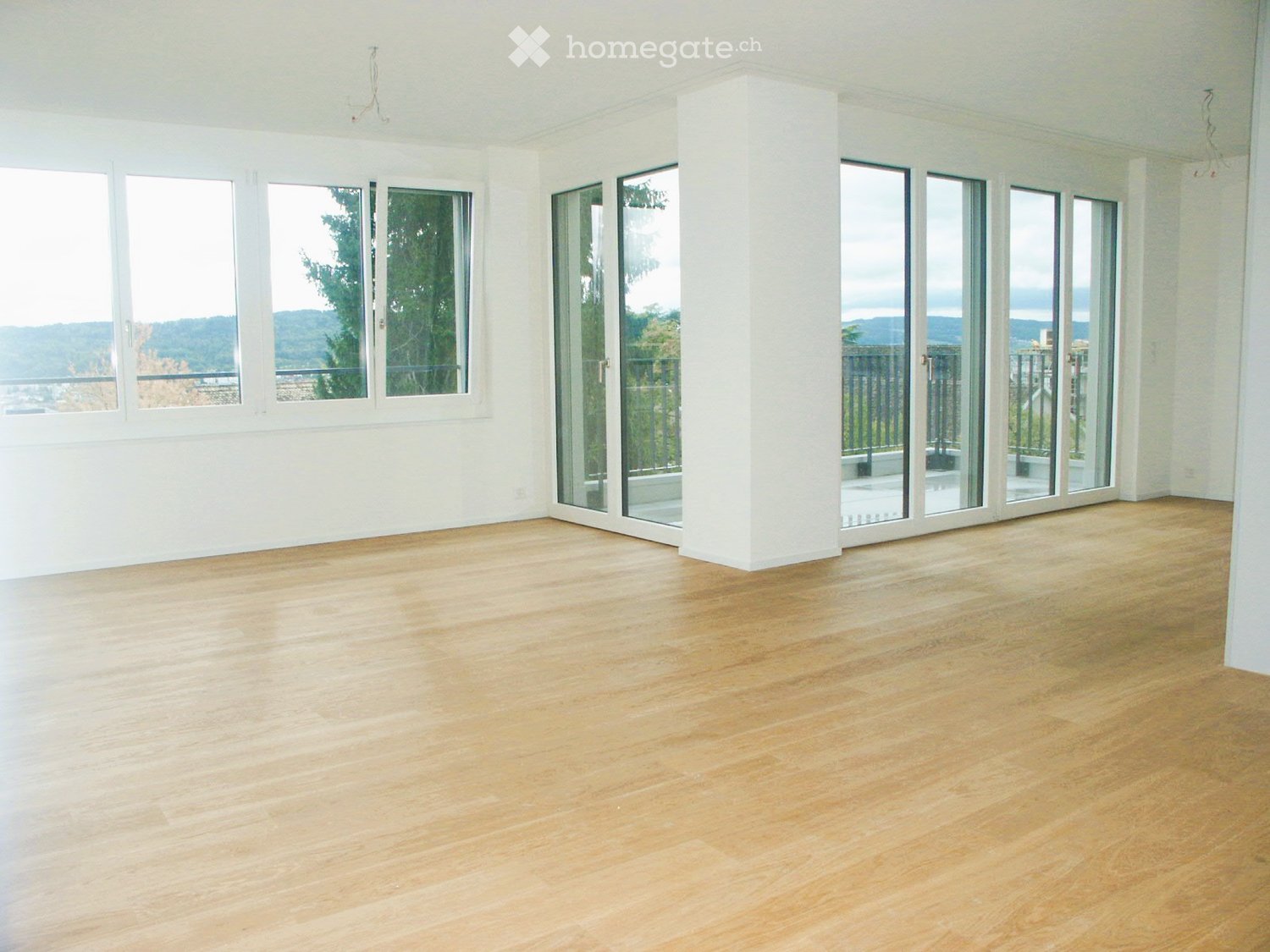 2 TAGE DER OFFENEN TÜRE !! CHARMANTE 2.5-ZIMMER ATTIKAWOHNUNG - 4 TERRASSEN – ZENRTAL IN HÖNGG - Bild 11