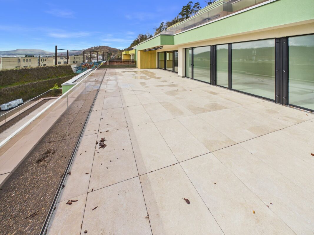 Exklusive 5.5-Zimmer-Terrassenwohnung in Umiken -  Bild 10