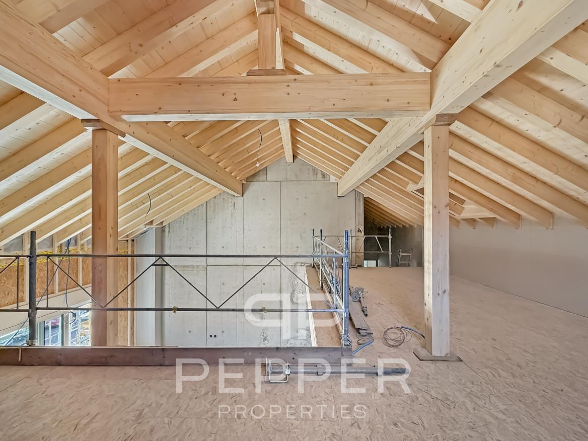 Très spacieux 4,5p neuf en attique avec vaste mezzanine - Bild 12