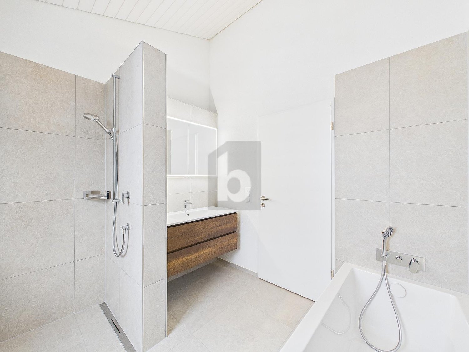 BEZUGSBEREIT! HOCHWERTIG UND FAMILIENFREUNDLICH (A) - Bild 3