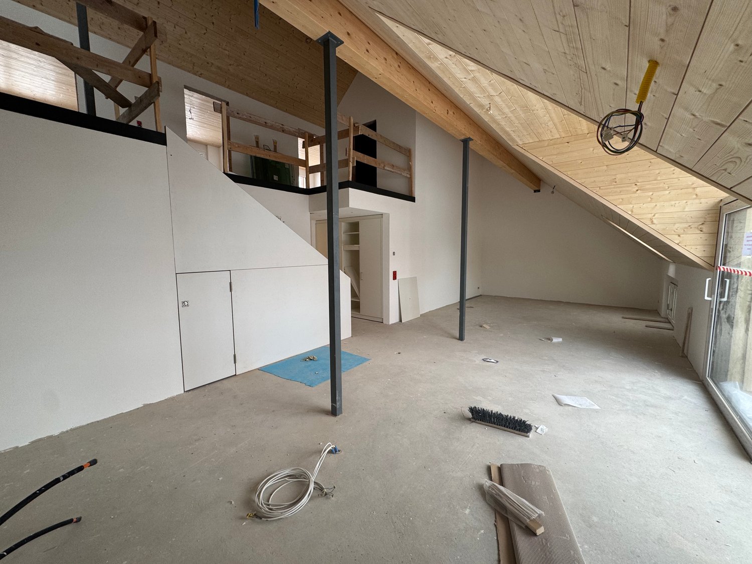 Grosse Neubau 4.5 Zimmer Dach-Wohnung - Bild 7