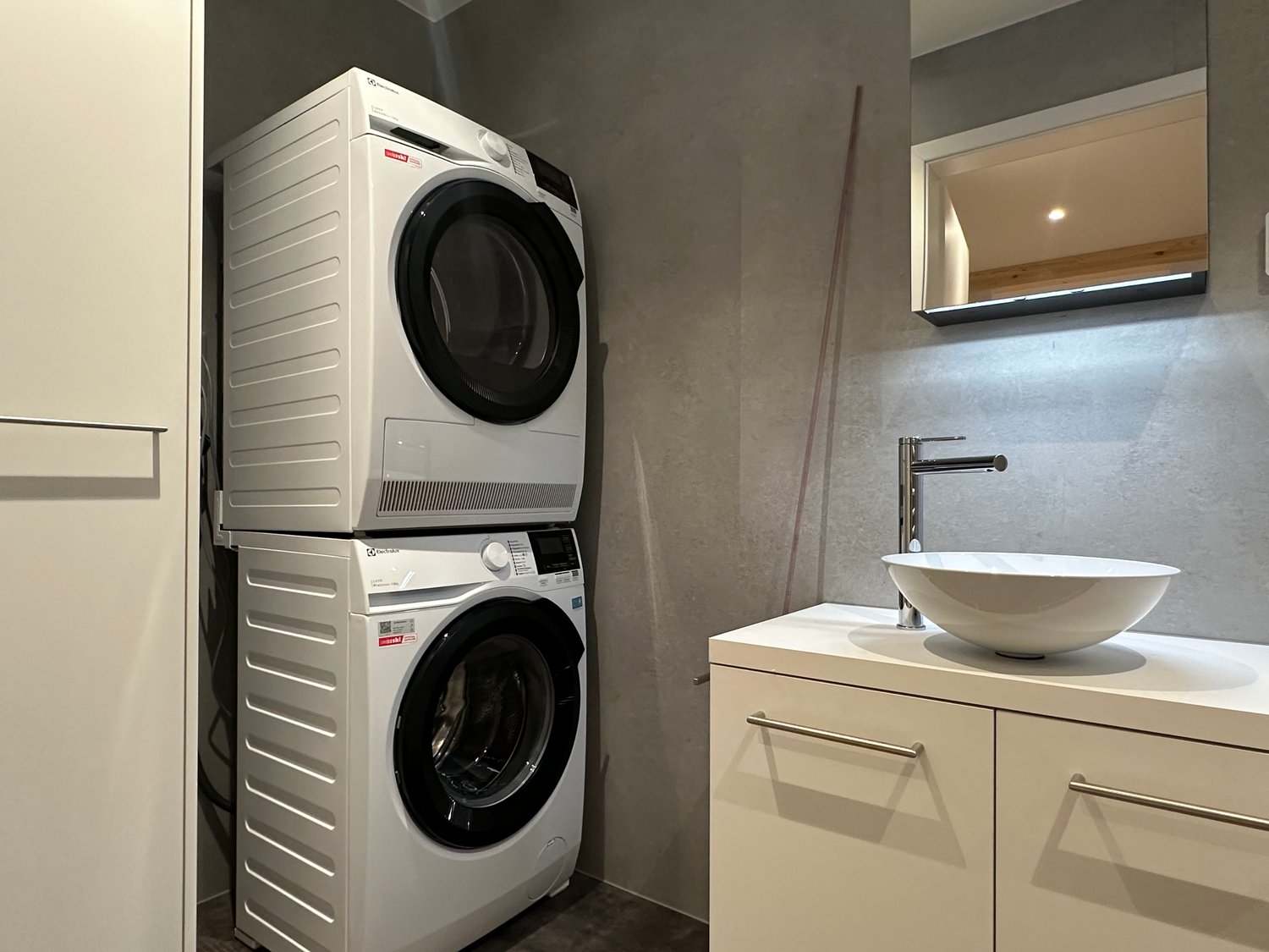 Charmante Wohnung mit Galerie – Erstvermietung nach Neubau im Zentrum von Thun -  Bild 8