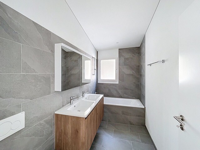 A VENDRE : MAISON AVEC DEUX LOGEMENTS - SDB villa