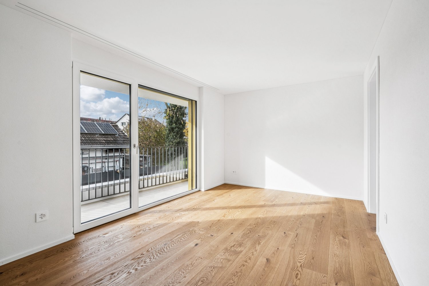 Schlüsselfertig: Stylisch und mit schönem Weitblick (A) - Bild 3