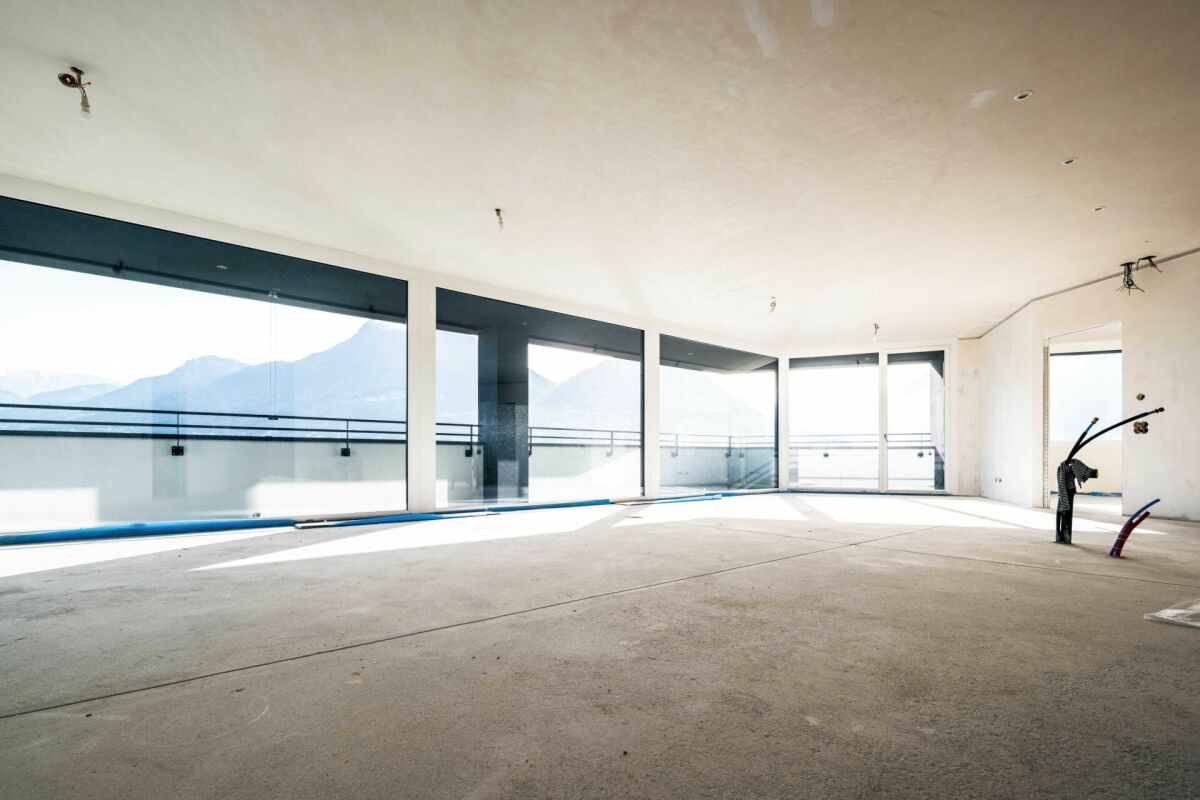 Grosszügiges Attikawohnung mit spektakulärem Seeblick - Bild 3