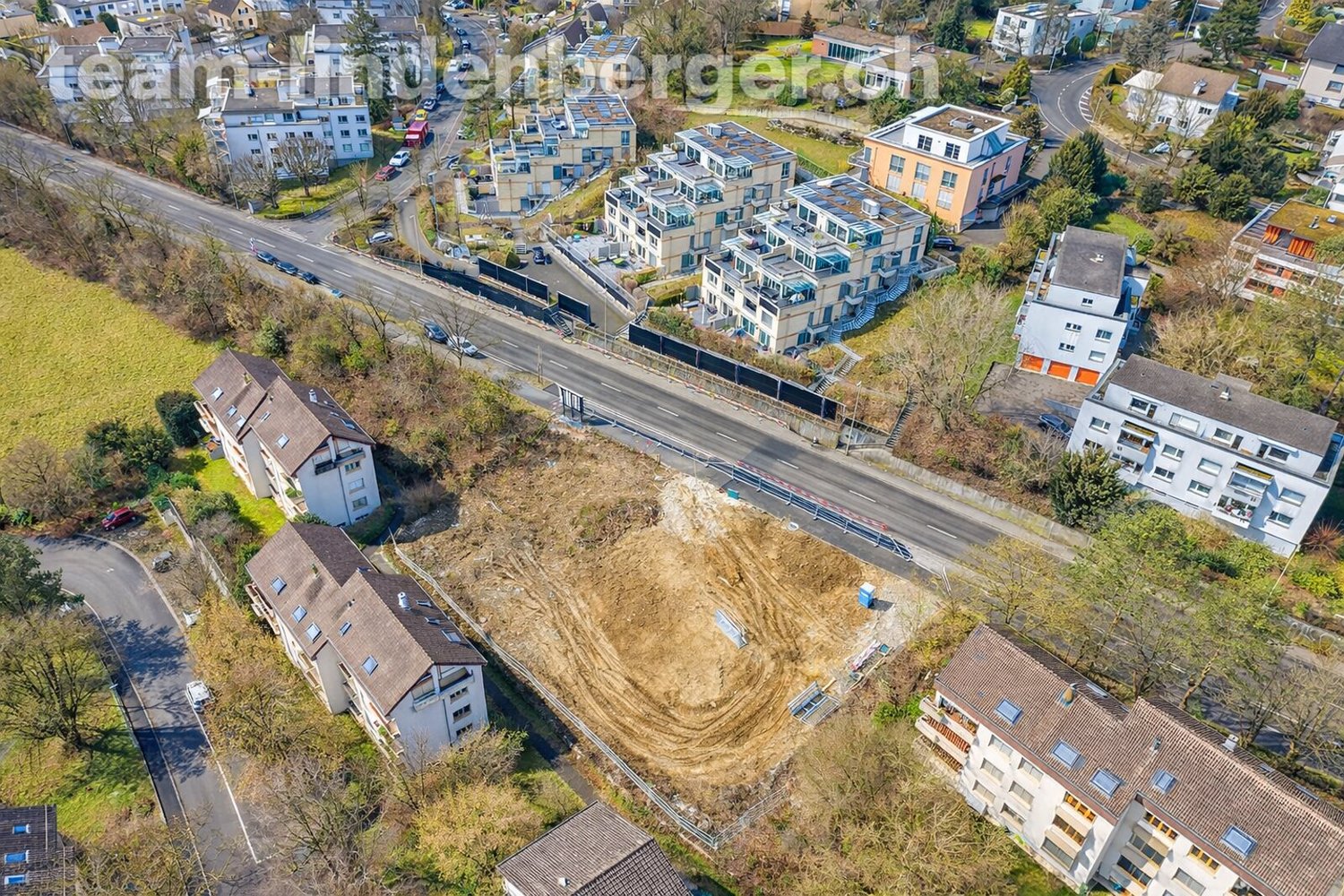 3½ Zi.-Gartenwohnung (W4) an Toplage - Letzte Gelegenheit! - Luftaufnahme Anischt Parzelle Stand Februar 2026