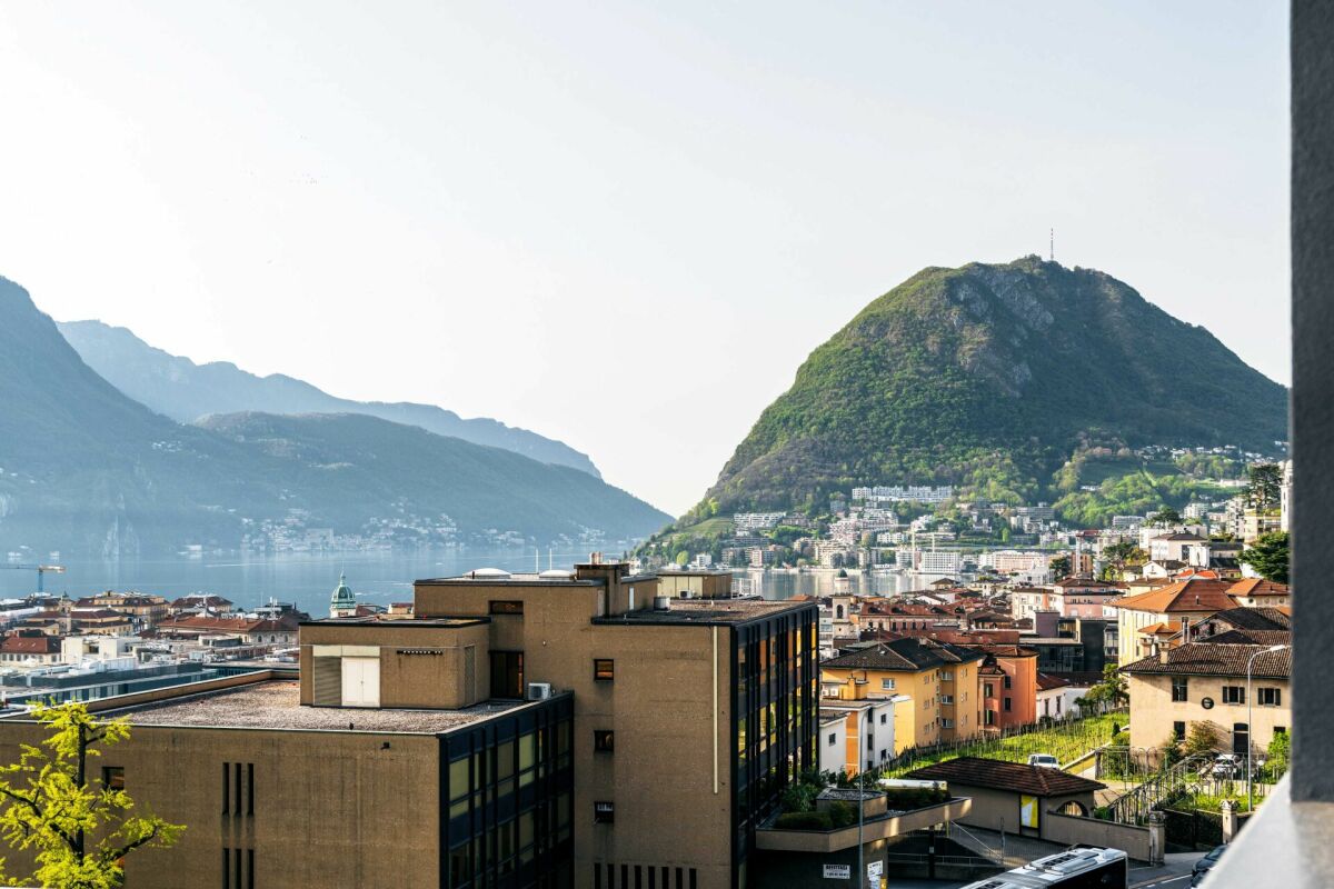 Grosszügiges Attikawohnung mit spektakulärem Seeblick - Bild 5