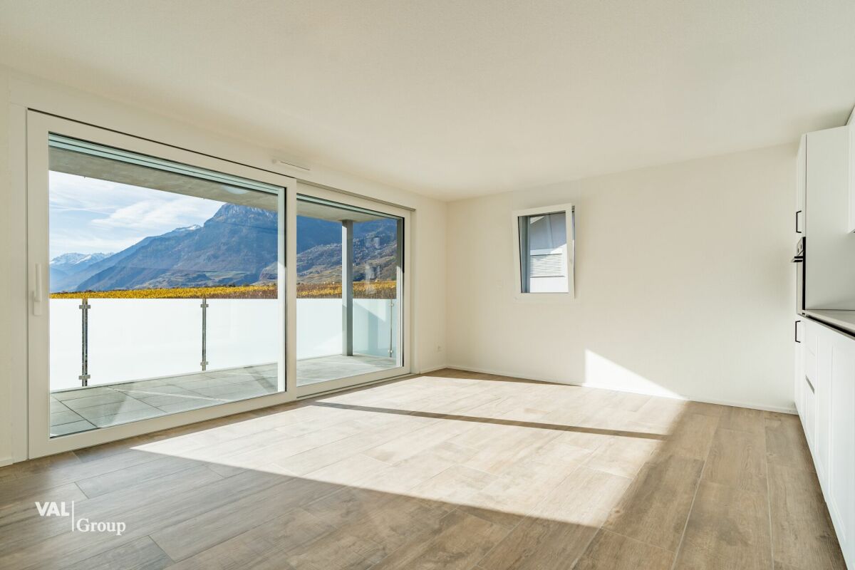 2.5 pièces moderne et lumineux avec balcon, idéal pour un premier achat - Bild 1