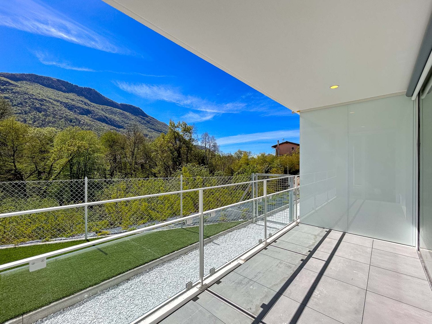 Moderno 2.5 locali con giardino a Dino - Bild 5