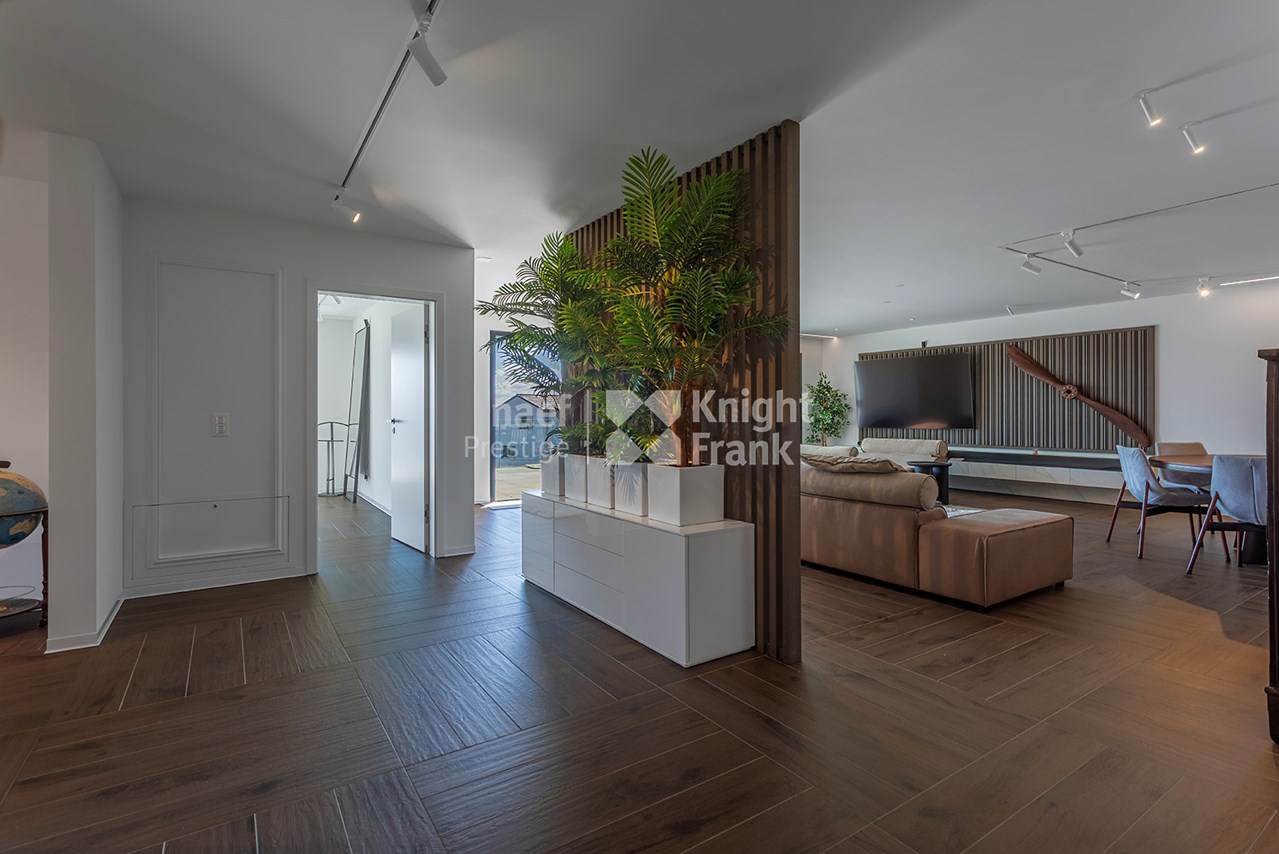 Magnifique appartement attique de 4.5 pièces avec vue imprenable sur le lac de Morat à vendre à Lugnorre - Bild 5