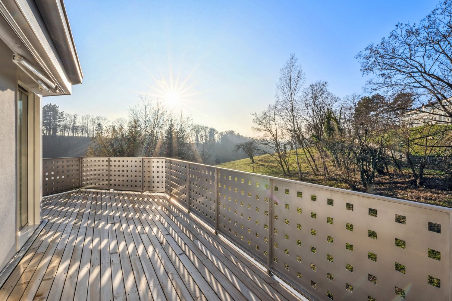 Élégant duplex 5.5 pièces avec mezzanine et ascenseur privatif - Bild 2