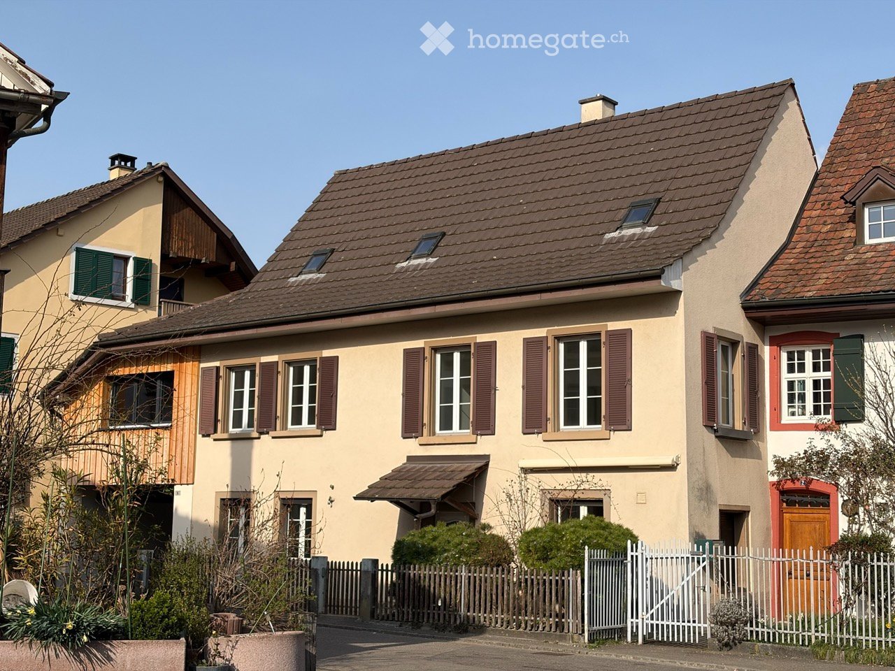 6.5-Zimmer-Einfamilienhaus  kernsaniert in Frenkendorf -  Bild 1