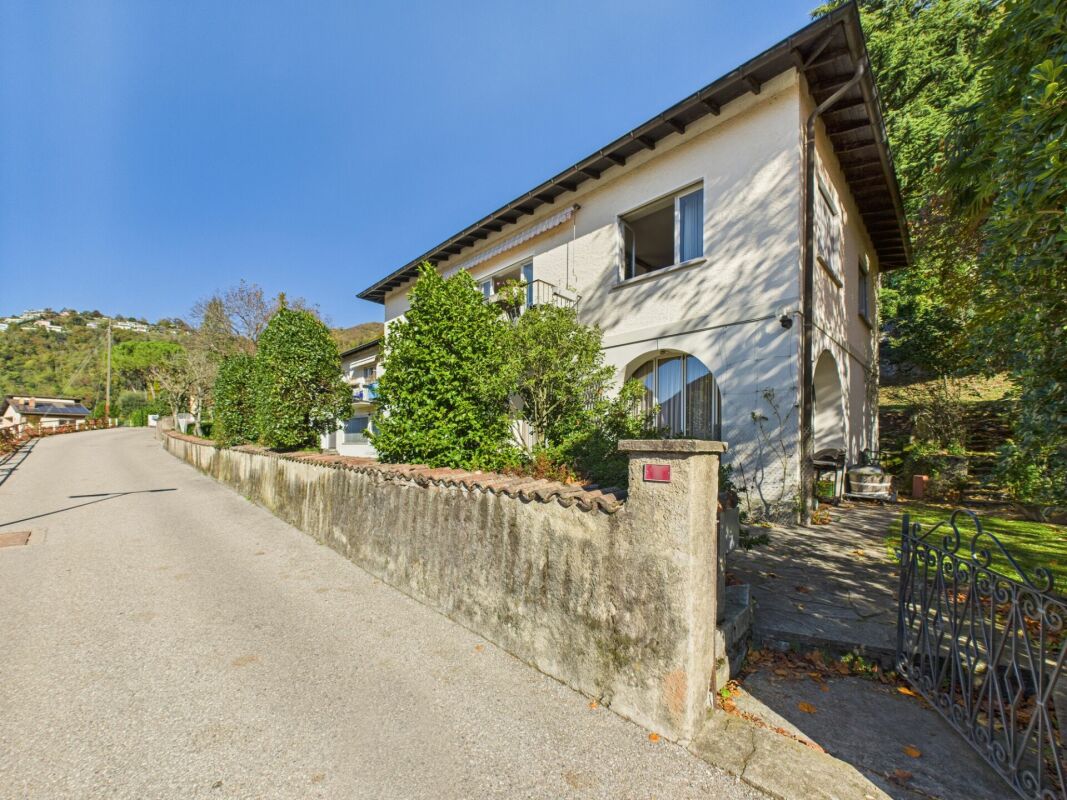 Casa unifamiliare con grande terreno edificabile - Bild 6