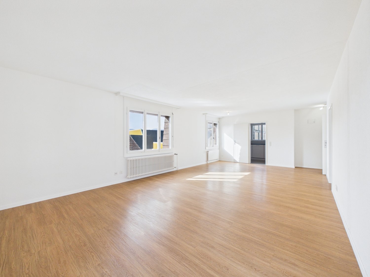 Charmante 4.5 Zimmer-Dachwohnung im Telli -  Bild 3