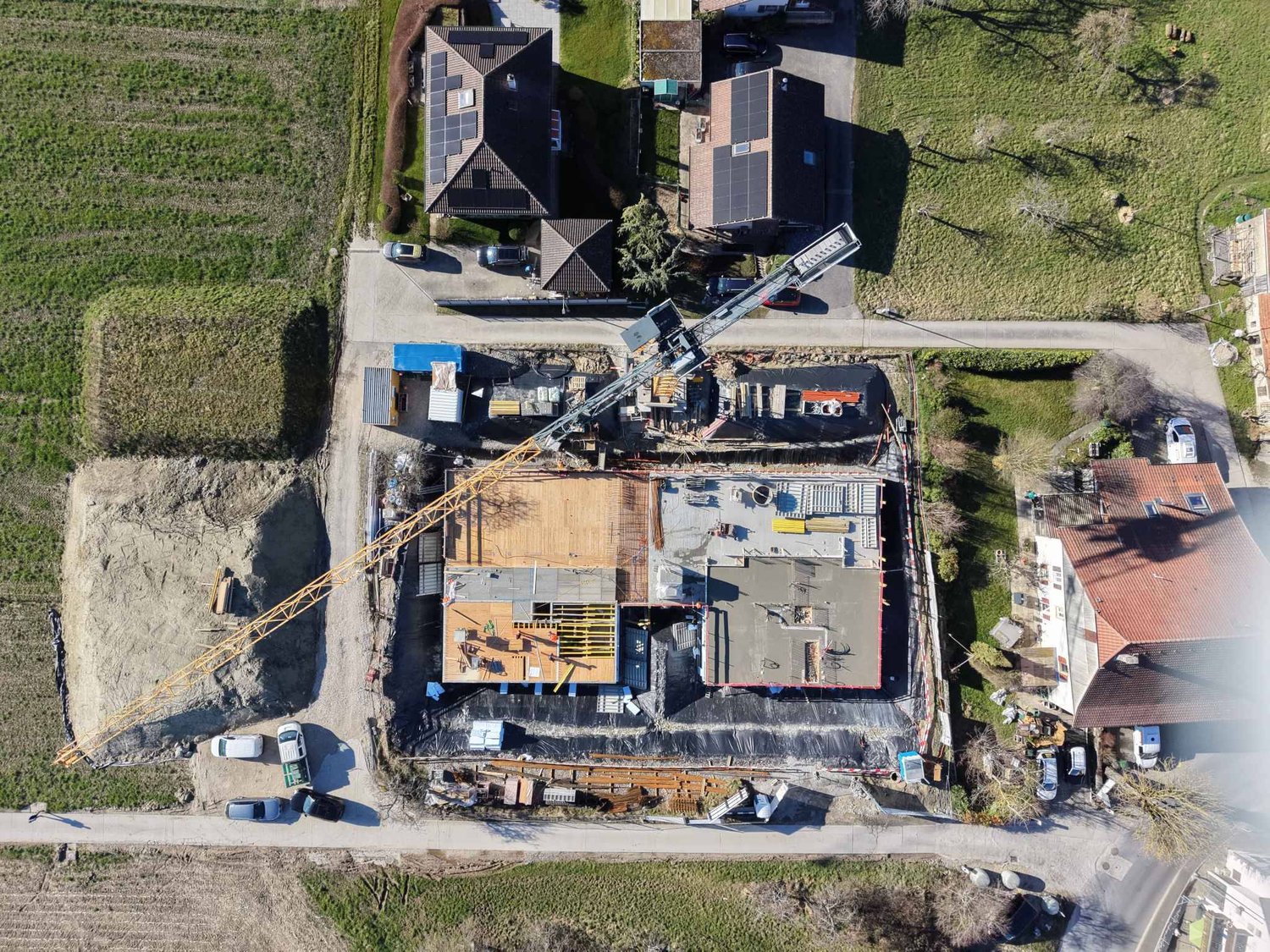 Dernier appartement : 4,5 pièces avec beau balcon ! - Bild 1