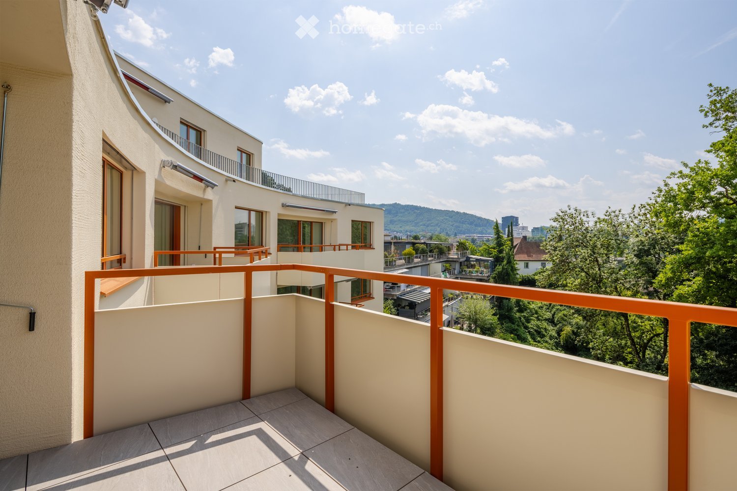 Moderne 2.5 Zimmerwohnung in privilegierter Lage oberhalb der Limmat -  Bild 9