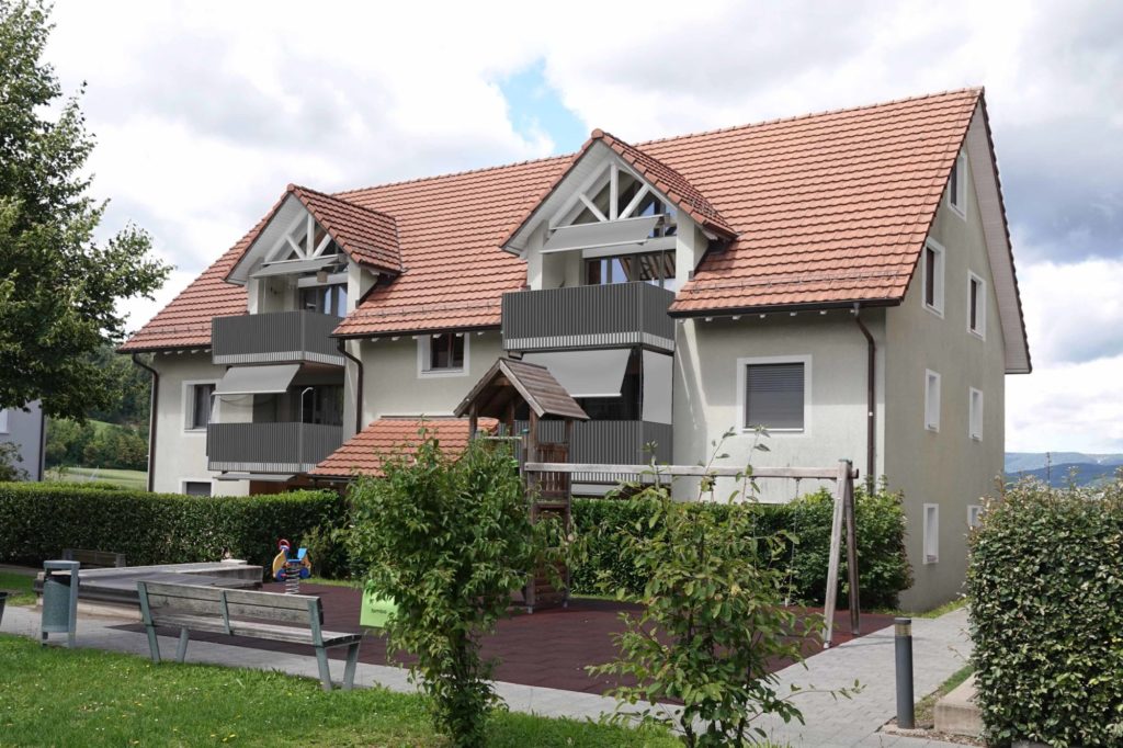 Neuwertige Wohnungen an begehrter Lage in Urdorf - Bild 1