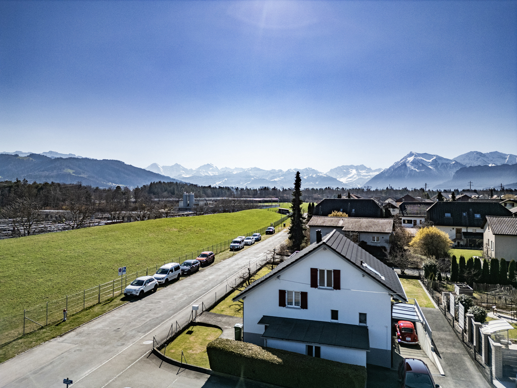 Neubau 4.5-Zimmer-Attikawohnung in Uetendorf - Bild 11