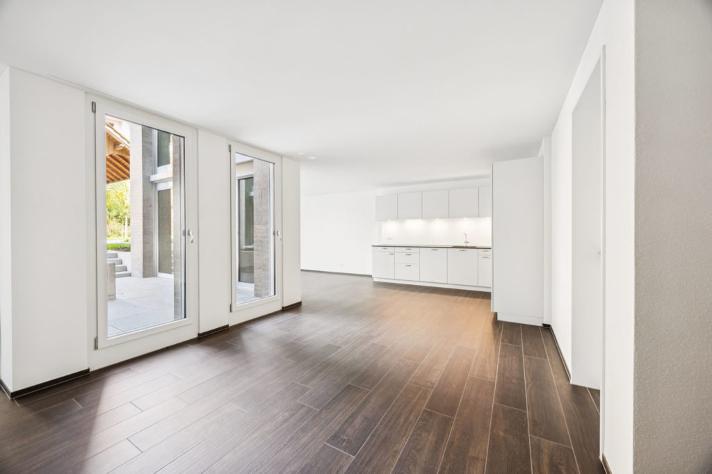 ERSTVERMIETUNG: Moderne Split-Level-Wohnung mit Charme in Oerlikon - Bild 3