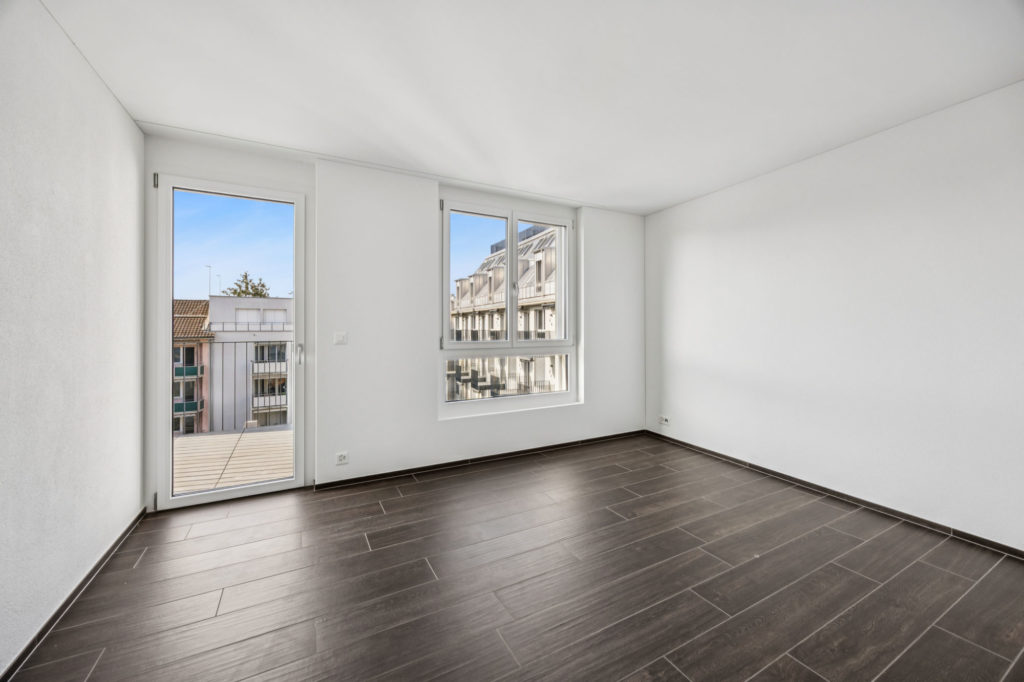 ERSTVERMIETUNG: 2.5-Zimmer Wohnung an bester Lage in Oerlikon - Bild 3