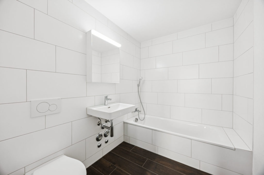 ERSTVERMIETUNG: Moderne Split-Level-Wohnung mit Charme in Oerlikon - Bild 7