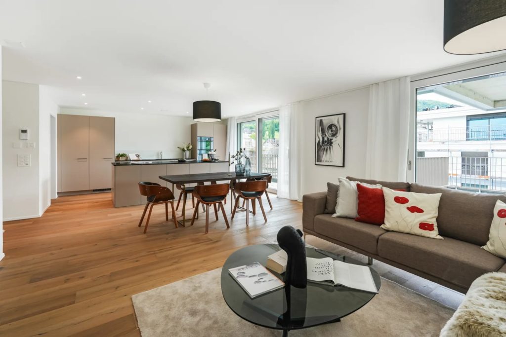 Attikawohnung mit viel Privatsphäre, Blick ins Grüne und 97 m² Terrasse -  Bild 13