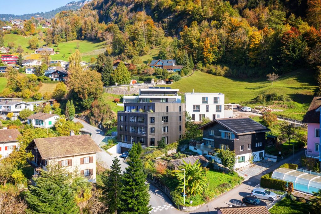 2.5-Zimmer-Wohnung mit Seesicht in Vitznau kaufen -  Bild 1