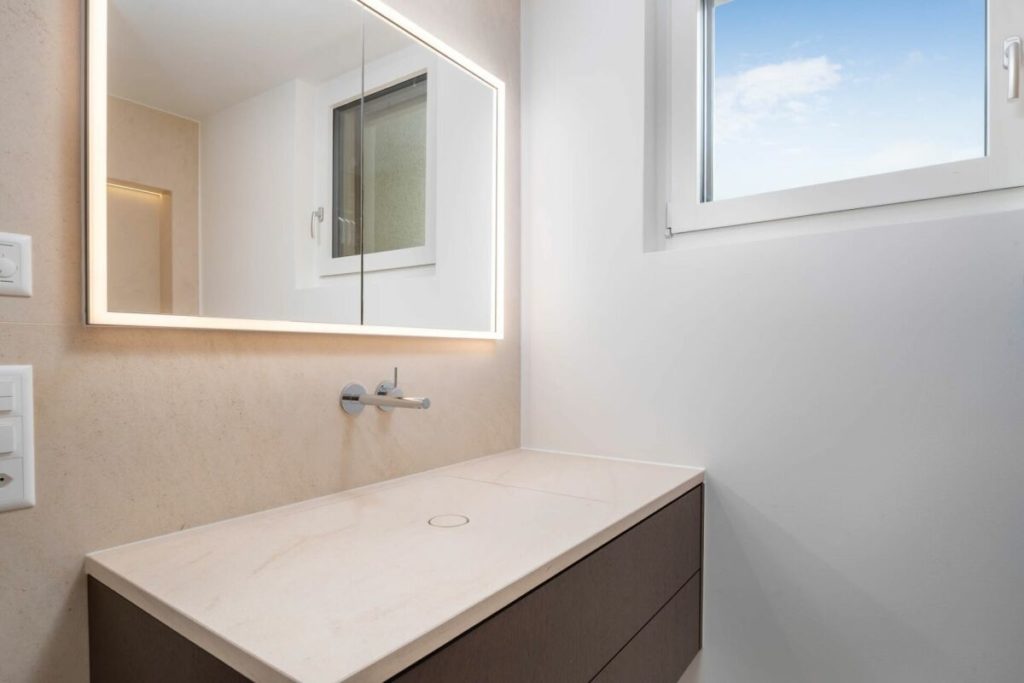 Maisonette-Dachwohnung mit Seesicht - Wohnen über den Dächern von Männedorf - Bild 9