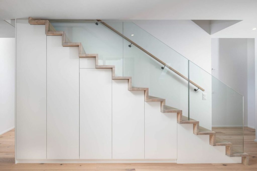 Maisonette-Dachwohnung mit Seesicht - Wohnen über den Dächern von Männedorf - Bild 12