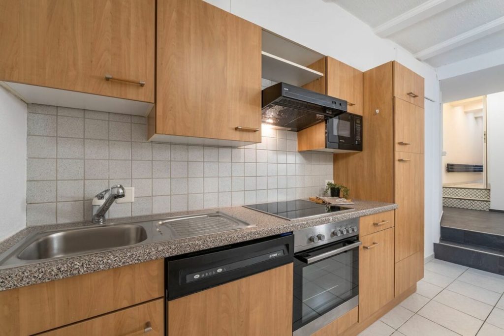 Top Gelegenheit - möblierte WG-Zimmer in Brugg AG -  Bild 1