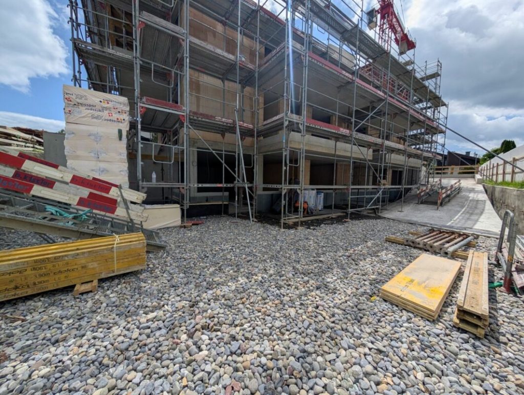 am Eichacher: Grosszügige Gartenwohnung - Bild 2