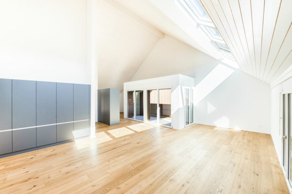 201 3.5 Dachwohnung - Bild 2