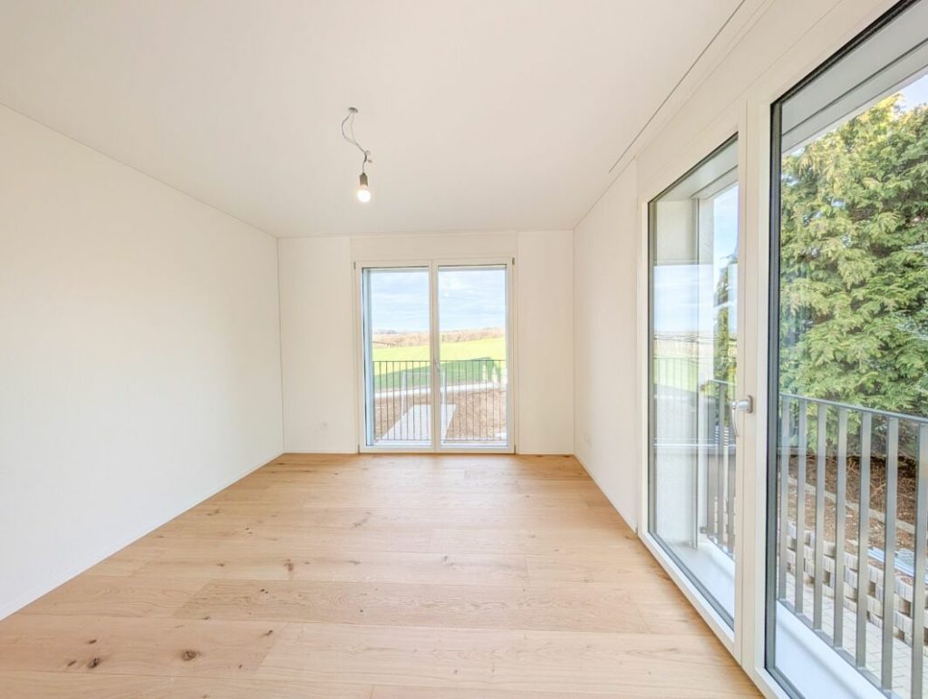 4.5-Zimmer-Wohnung im OG mit zwei Balkonen - Bild 8