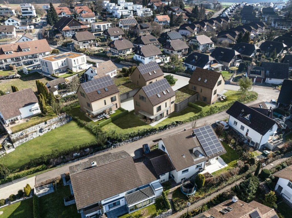 Freistehende 6.5-Zimmer-Einfamilienhäuser, ruhig und zentral gelegen - BAUBEWILLIGT - Bild 9
