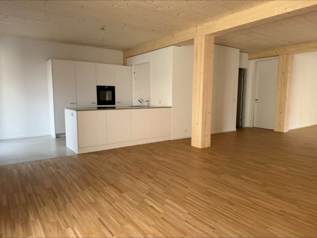 Aeschbachquartier Aarau - Hofhaus: Grosszügige 2.5 Zimmerwohnung mit Terrasse -  Bild 3