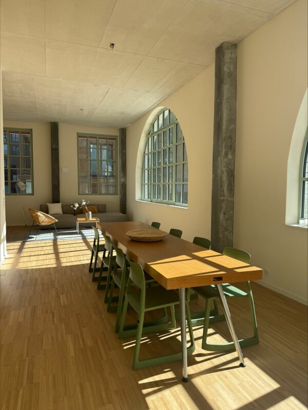 Einzigartige Loftwohnung mit Bogenfenster und Dachterrasse -  Bild 2