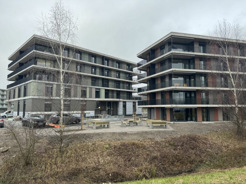 Attraktive Büro- & Praxisfläche direkt am Bahnhof Buchs-Dällikon - Bild 1